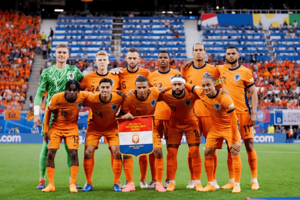 梅努退役告,别直播,曼联粉丝,幸运飞艇,彩票平台,高频彩票,彩票投注,在线购彩