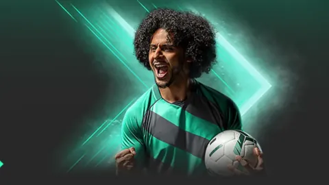 “王上源失误险失分，沙特狂攻未果，沙特防线幸存！”