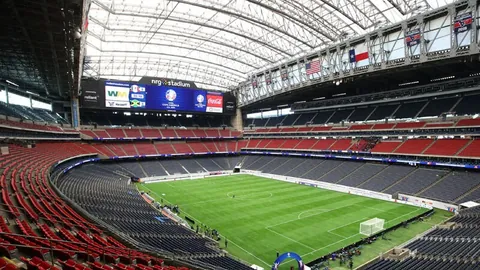 广州足球俱乐部与恒大足校校长王亚军被官方宣布免职