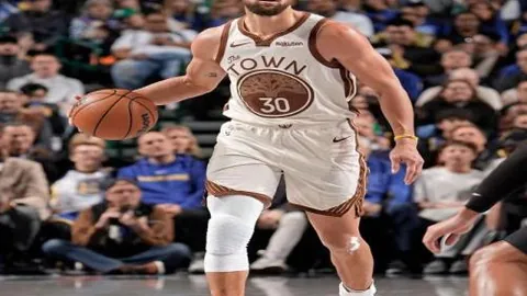 国米杯四强战2-1惊险击败AC，伊布进球红牌，埃里克森读秒绝杀逆袭