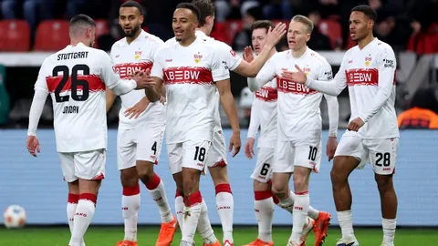 临危挺身！凯帕119分钟救主，神扑两记点球扭转局势