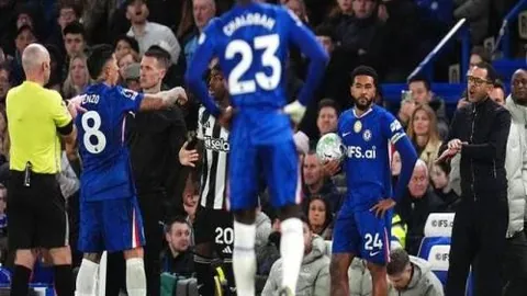 全国游泳二级赛事屡创世界级佳绩，亚洲纪录指日可待！